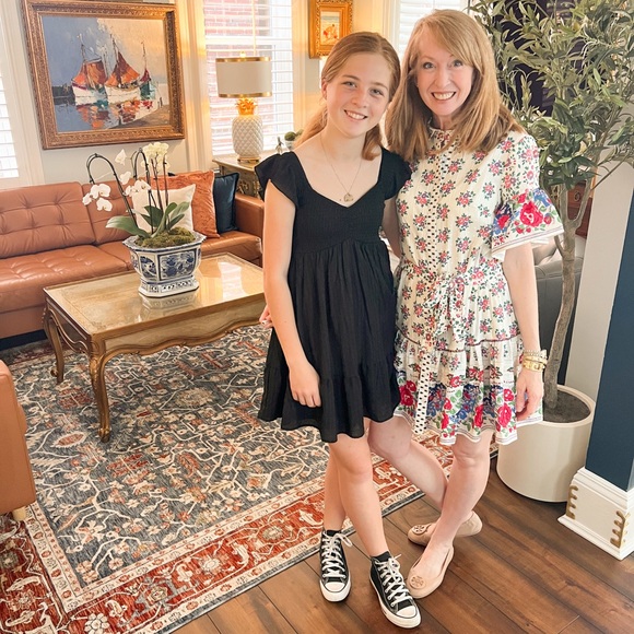 Meet your Posher, Kelly - Picture 3 of 3